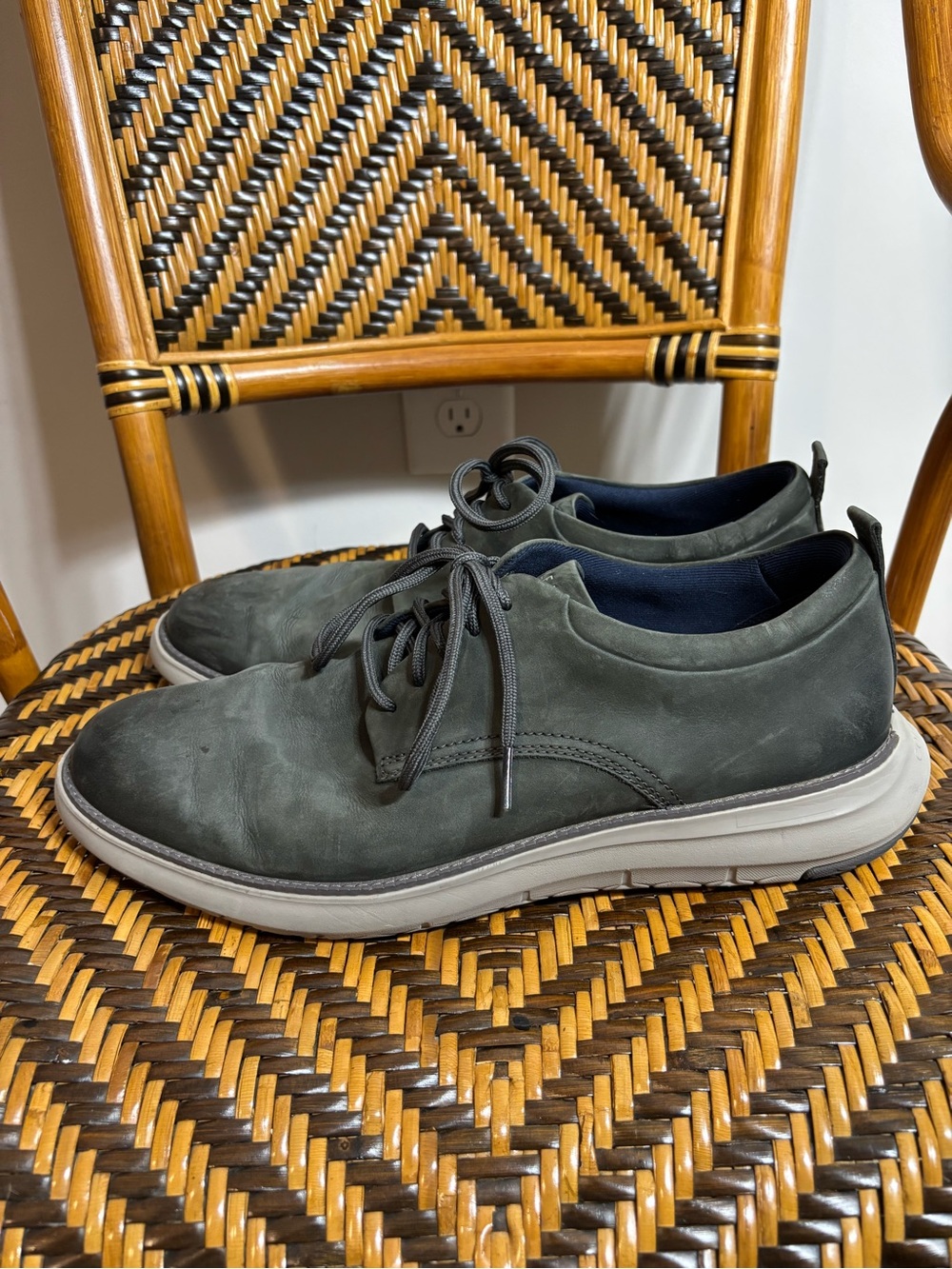 Cole Haan Grand Remix Oxford Raven Nubuck/Quiet Shade